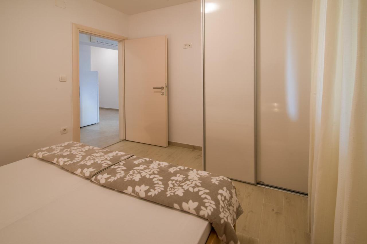 Apartments Bogdanic Krk I Krk Town Exterior foto
